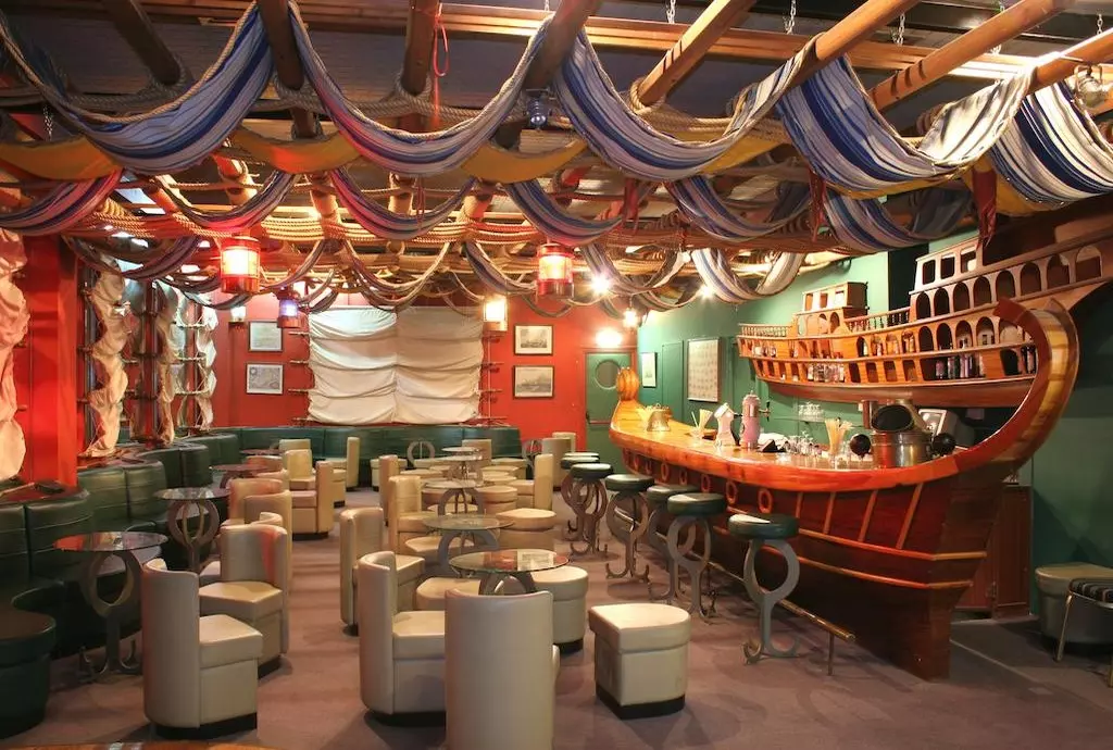 poseidonia beach limassol_shabavizparvaz_09.jpg